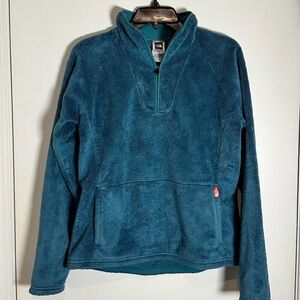 Cozy North Face blue quarter zip fleece